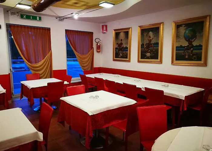 Capri 酒店 3*